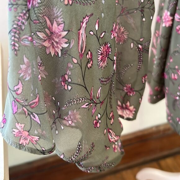 Westport olive green floral long sleeve blouse Size L - Picture 8 of 10